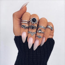 Load image into Gallery viewer, Tocona Bohemia Antique  Rings Set