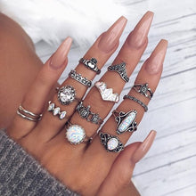 Load image into Gallery viewer, Tocona Bohemia Antique  Rings Set
