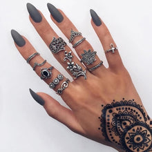 Load image into Gallery viewer, Tocona Bohemia Antique  Rings Set