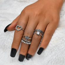 Load image into Gallery viewer, Vintage Ring Set